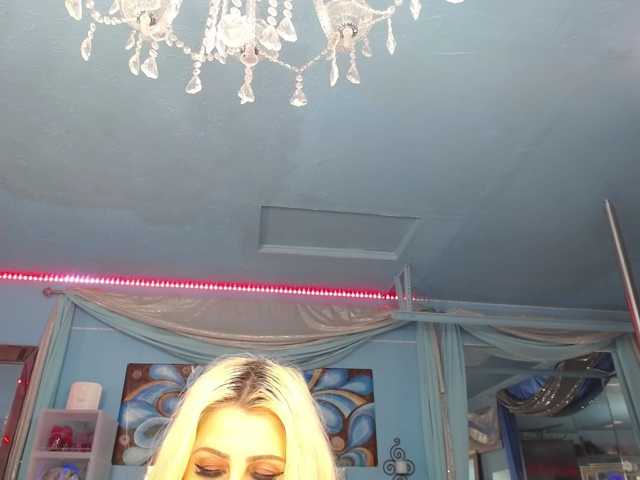 adrianna_fox