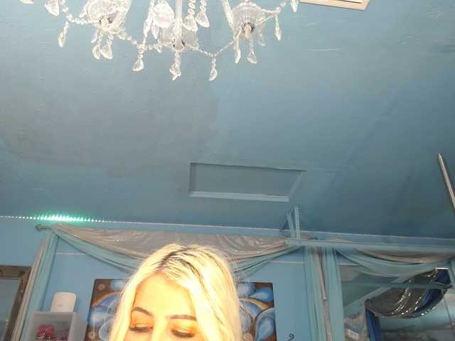 adrianna_fox