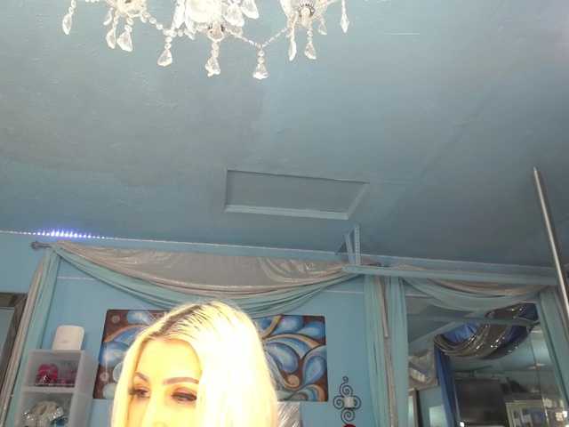 adrianna_fox