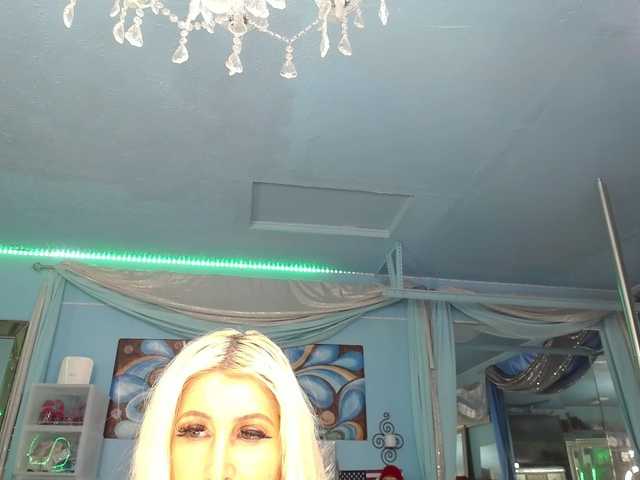 adrianna_fox