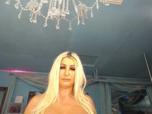 adrianna_fox