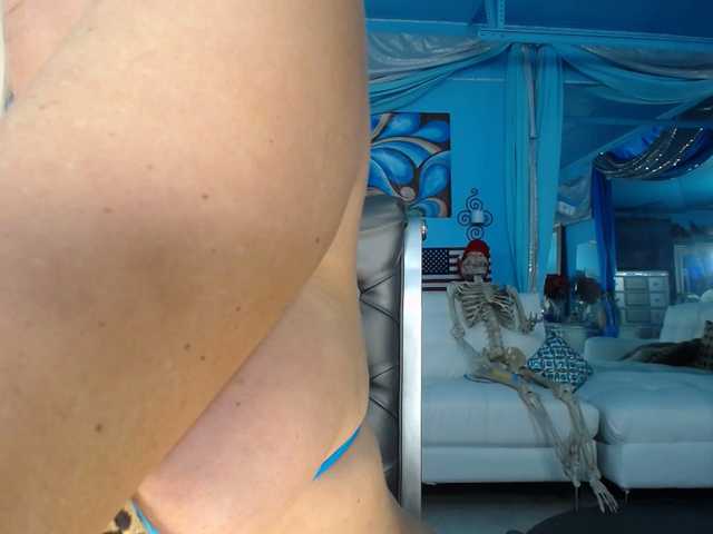 adrianna_fox online