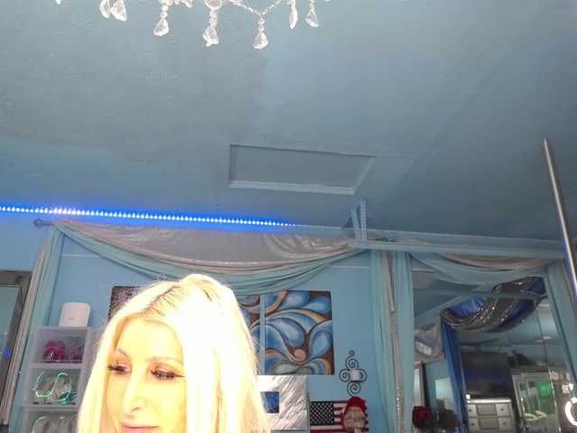 adrianna_fox
