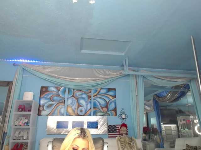 adrianna_fox live cam preview