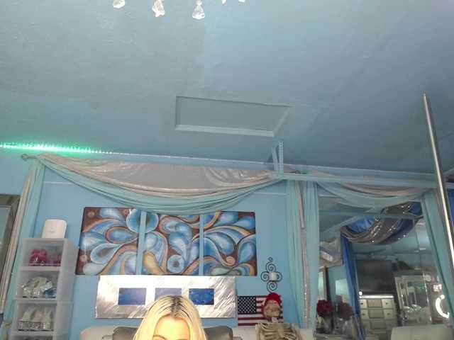 adrianna_fox
