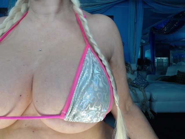 adrianna_fox