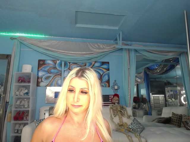 adrianna_fox live cam