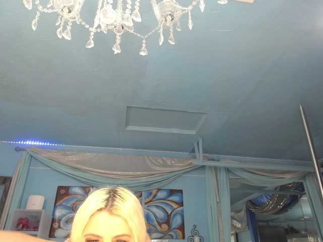 adrianna_fox