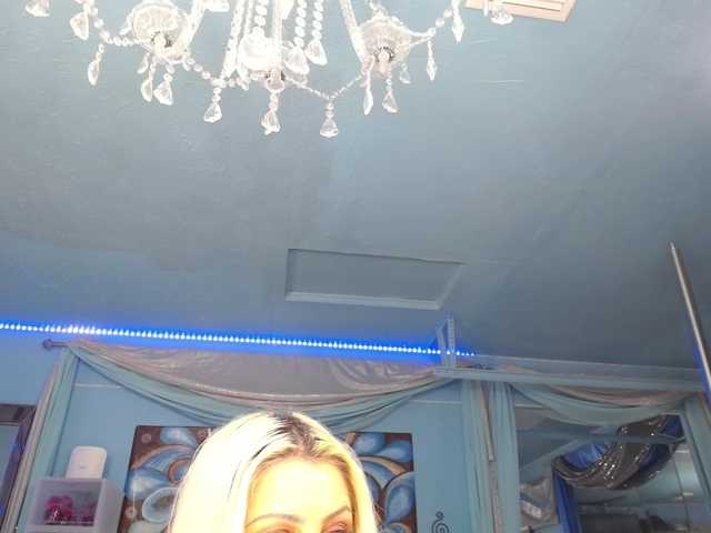 adrianna_fox live cam preview