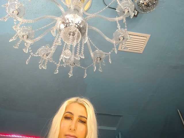 adrianna_fox