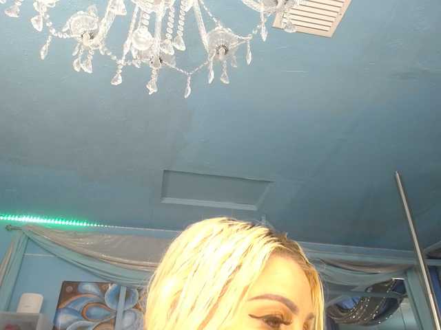 adrianna_fox live cam