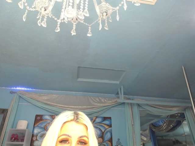 adrianna_fox