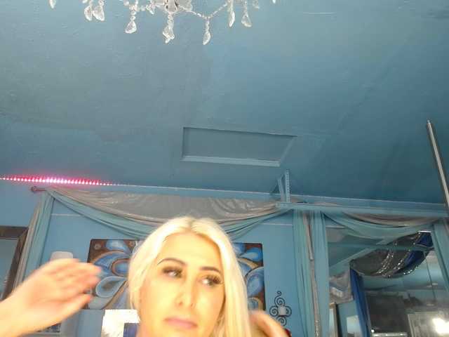 adrianna_fox