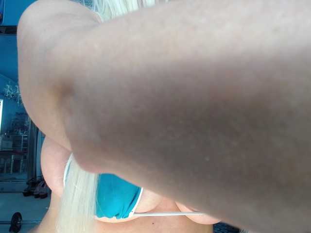 adrianna_fox live cam preview