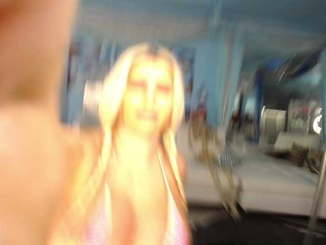 adrianna_fox live cam preview