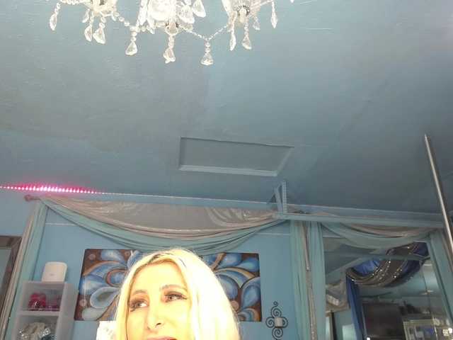 adrianna_fox