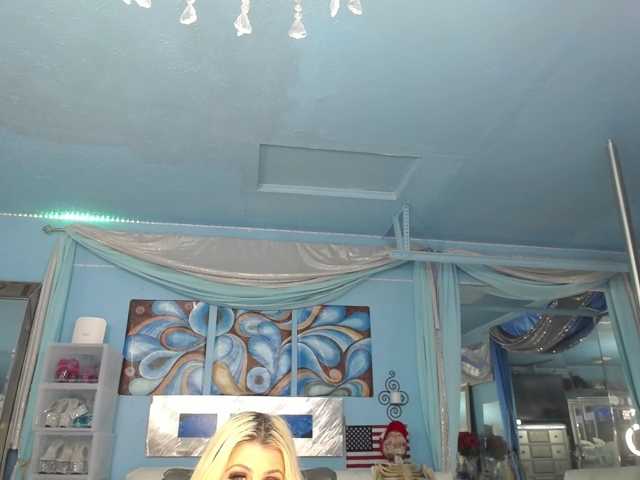 adrianna_fox live cam preview
