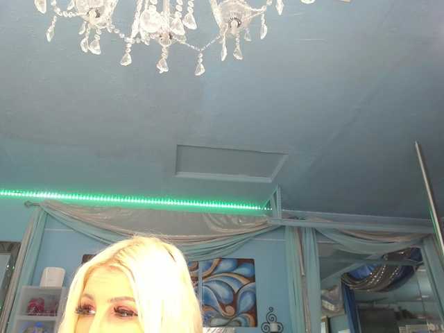 adrianna_fox