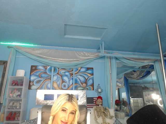 adrianna_fox