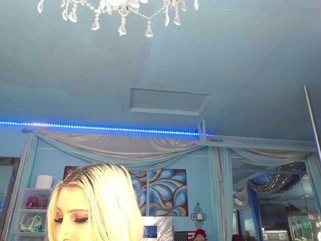 adrianna_fox