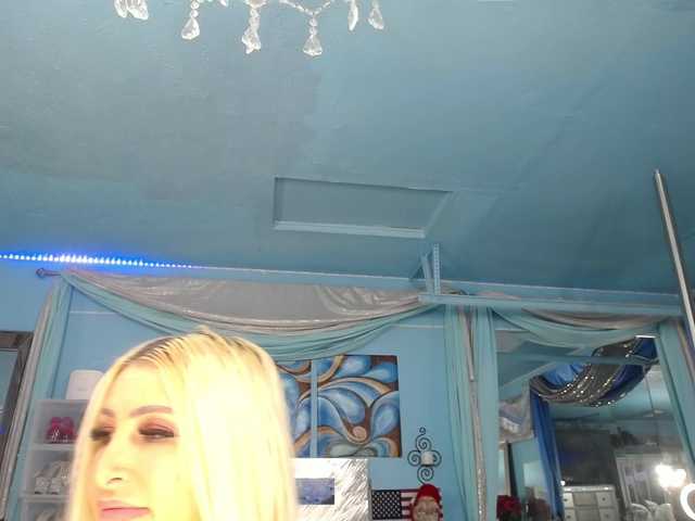 adrianna_fox