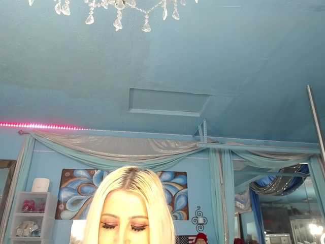 adrianna_fox