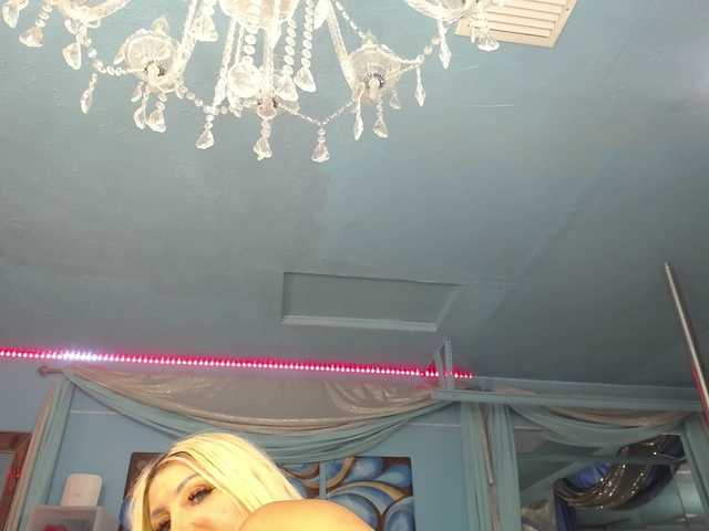 adrianna_fox
