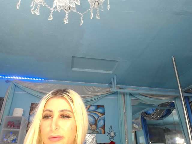 adrianna_fox