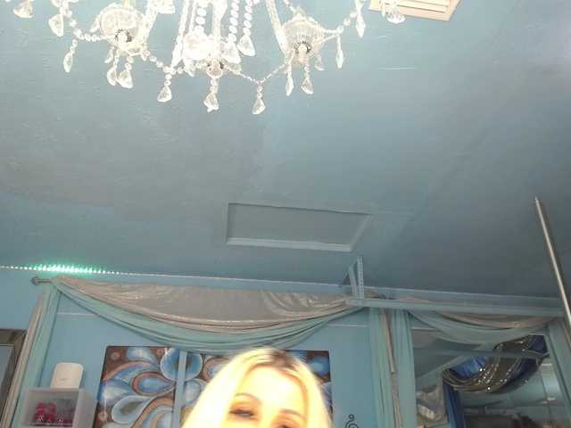 adrianna_fox live cam on BongaCams