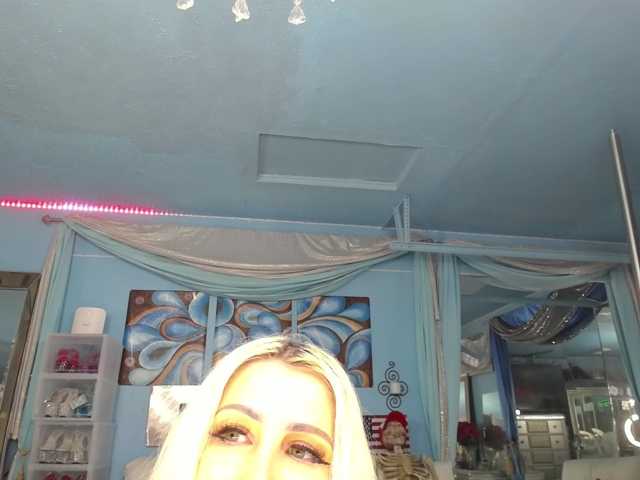 adrianna_fox live cam preview