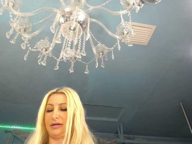 adrianna_fox
