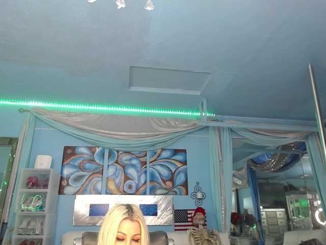 adrianna_fox