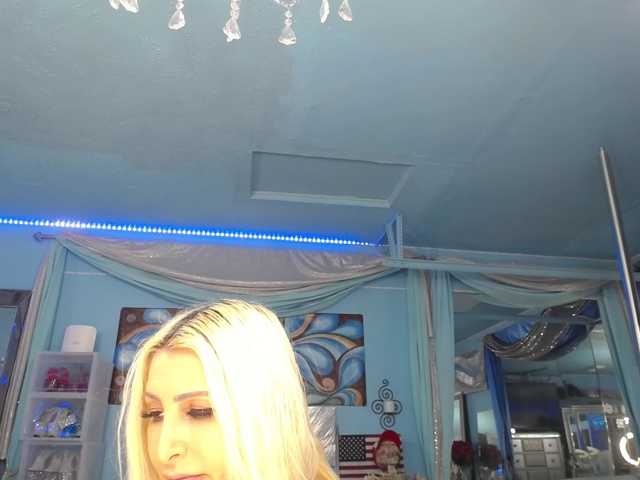 adrianna_fox