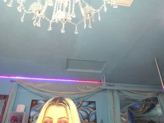 adrianna_fox