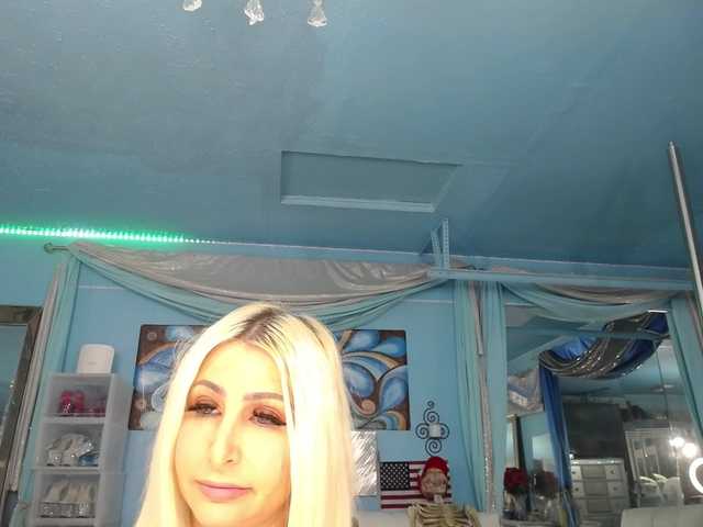 adrianna_fox