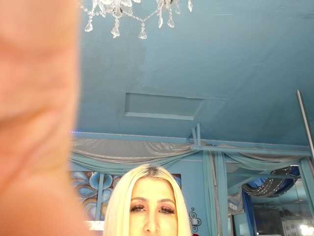 adrianna_fox