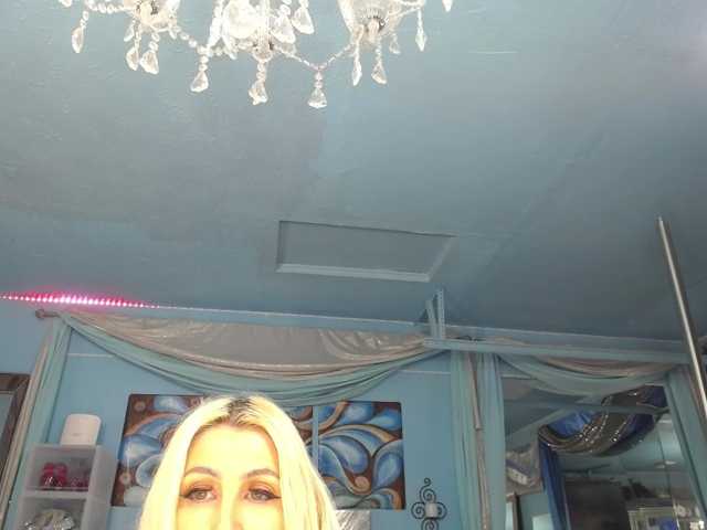 adrianna_fox