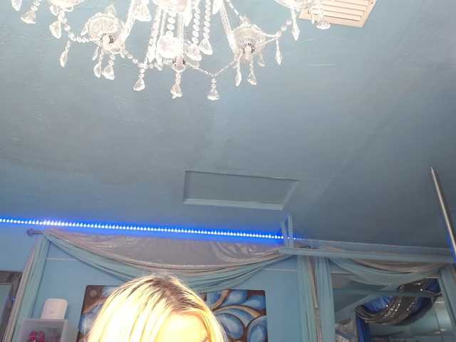 adrianna_fox live cam on BongaCams