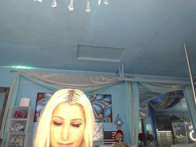 adrianna_fox