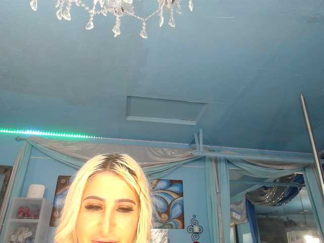adrianna_fox live cam