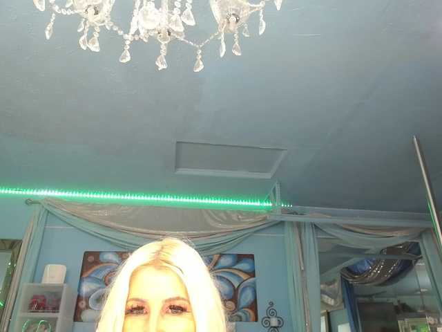 adrianna_fox