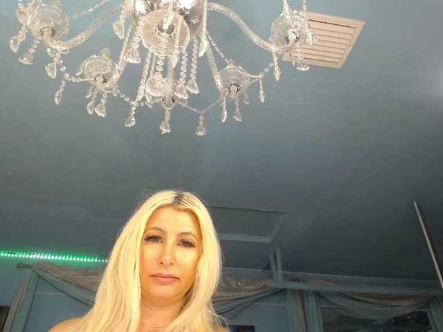 adrianna_fox