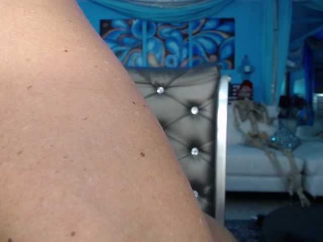 adrianna_fox