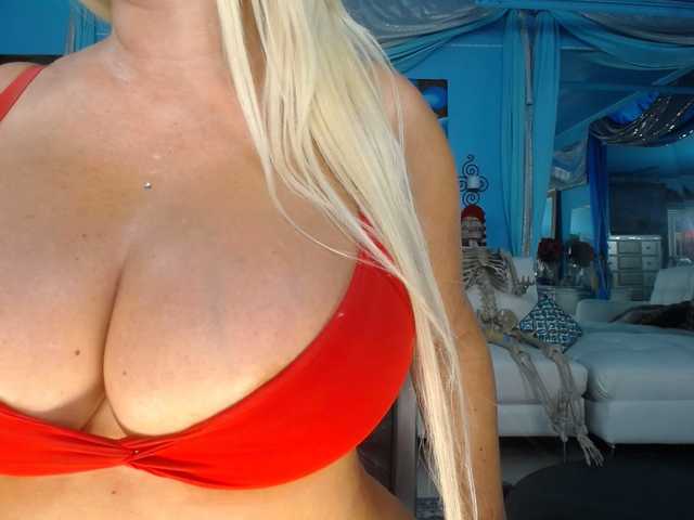 adrianna_fox