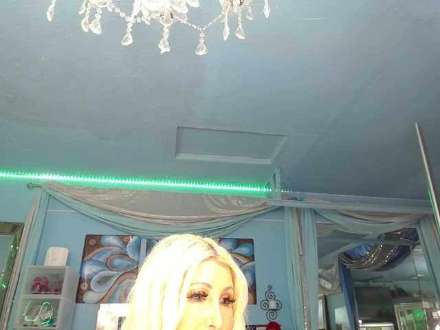 adrianna_fox