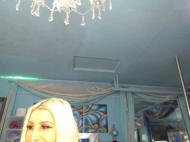 adrianna_fox