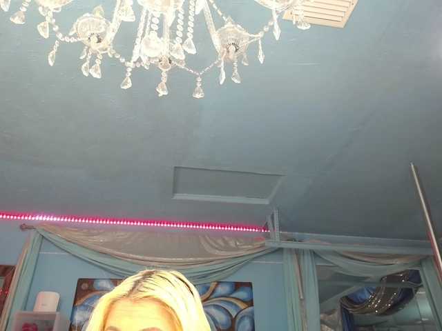 adrianna_fox