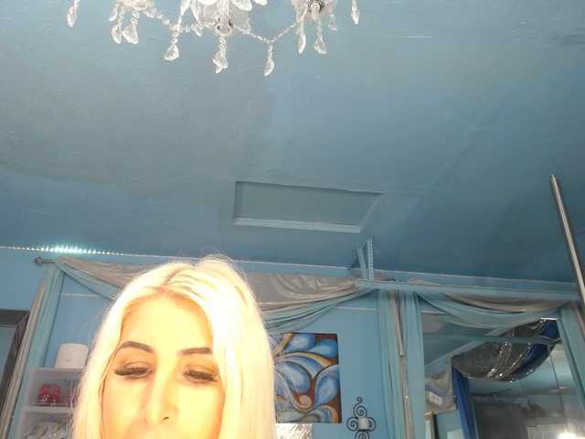 adrianna_fox