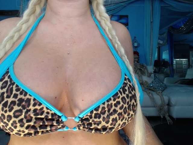 adrianna_fox
