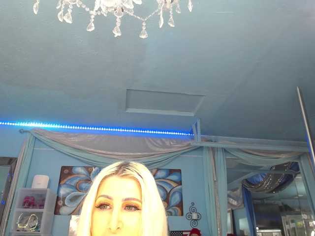 adrianna_fox